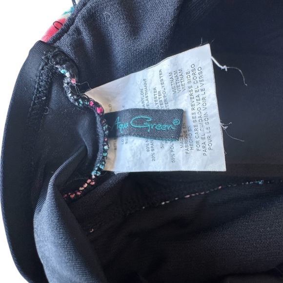 Aqua Green Woman’s One Piece Halter Style Swimsuit Size Small - Picture 8 of 9